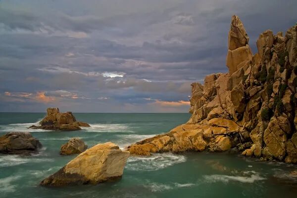 1988年属龙的人2023年运势及运程_1988年属龙的人2023年运势及运程_1988年属龙的人2023年运势及运程