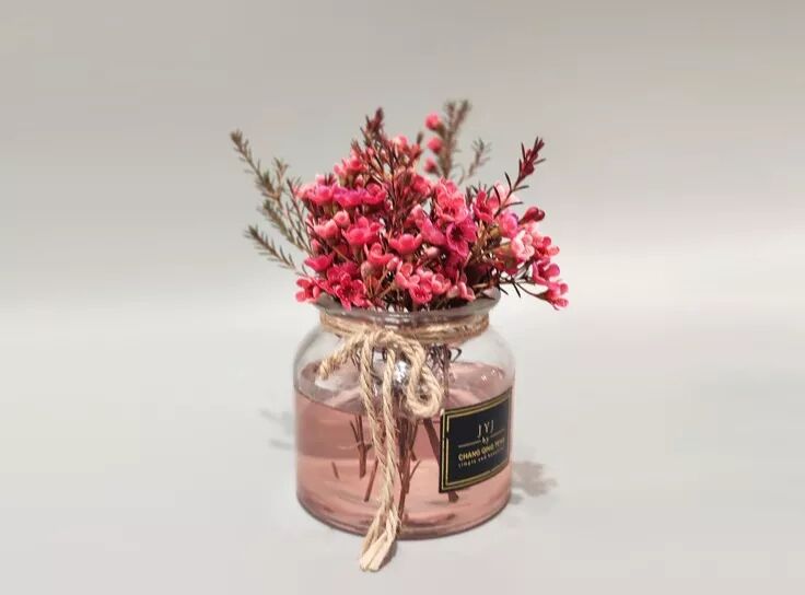 选一束鲜花，留一室馨香。