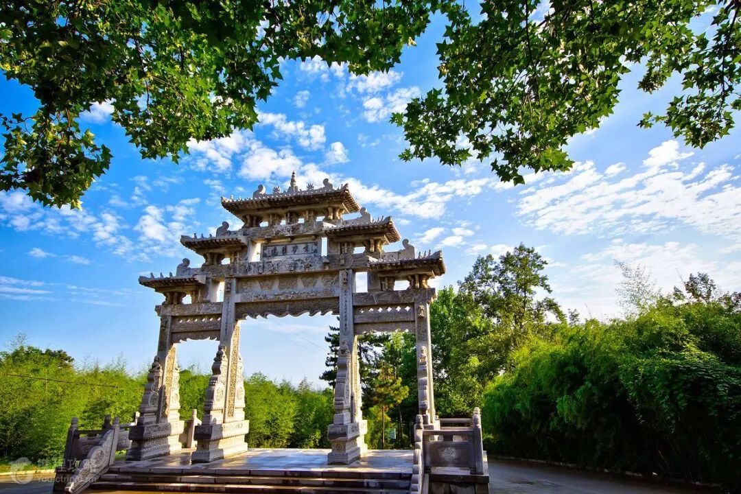 楼观台国家森林公园02 周至旅游资源丰富境内15条河流年径流量10亿