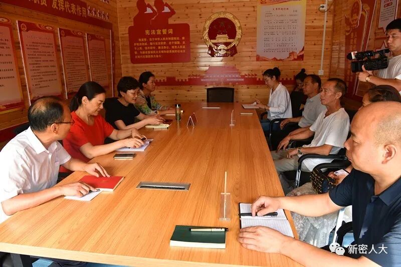 市人大常委会主任桑萌莉深入选区开展接待选民活动 市人大常委会主任桑萌莉深入选区开展接待选民活动