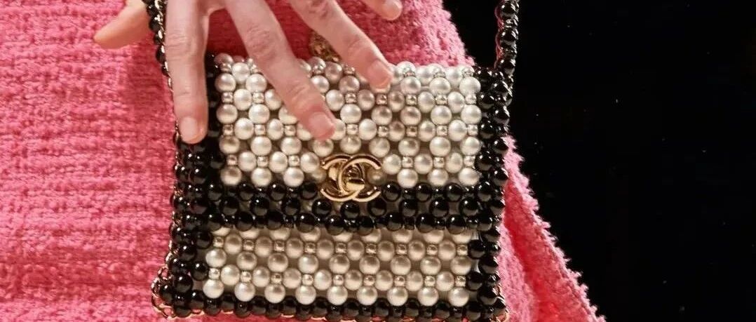 重温90年代：香奈儿2022春夏成衣发布赏析