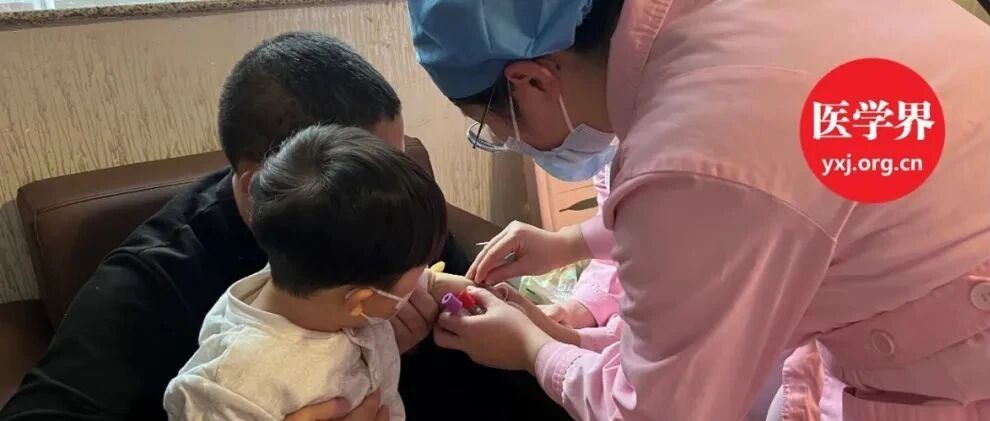 三岁之前，性别不详，这个小孩太不幸了