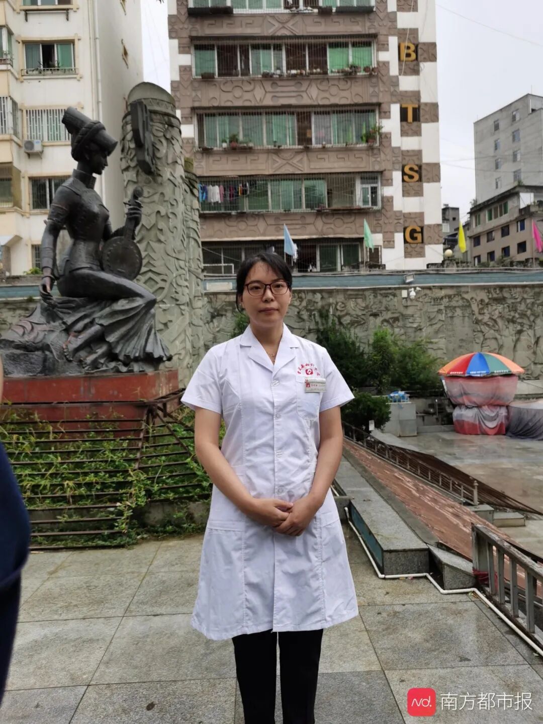 "初至此地,李丽梅坦言有点不适应,有时候爬坡还会有点喘气,"我就当