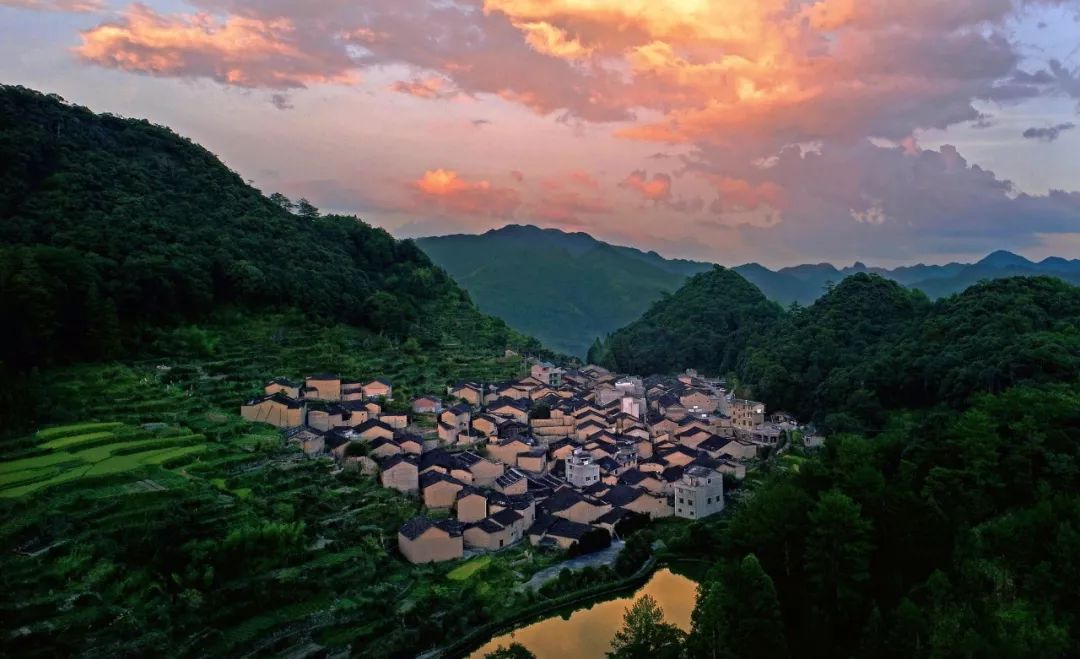 這條鐵路即將通往鮮有人知的極致秘境！私藏無數4A級風景，浙南以南的800米「雲端之城」即將大火！ 旅遊 第6張