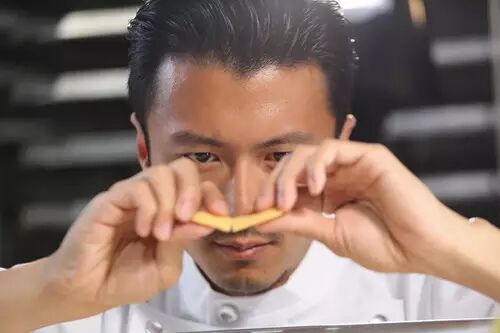 谢娜终于怀孕了,杰哥该送孩子什么保险呢?