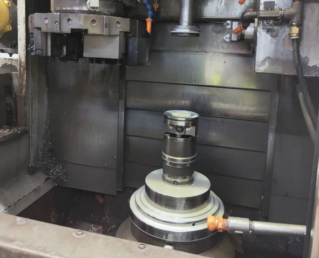 (机床在加工活塞)鉴于在活塞加工中取得的成效,客户积极把吉兰丁机