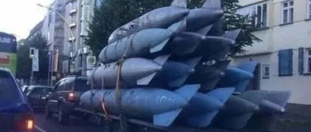 我只是一个平平无奇的运输工【囧图时刻】