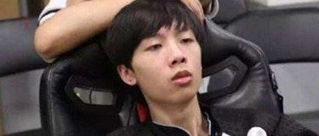 LPL最新季后赛形势，RNG危在旦夕，EDG将要创造“新历史”