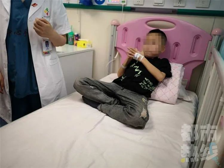 陜西9歲男童喝水都吐，嚴重時一天吐十幾次，竟是因為......醫生提醒 健康 第2張