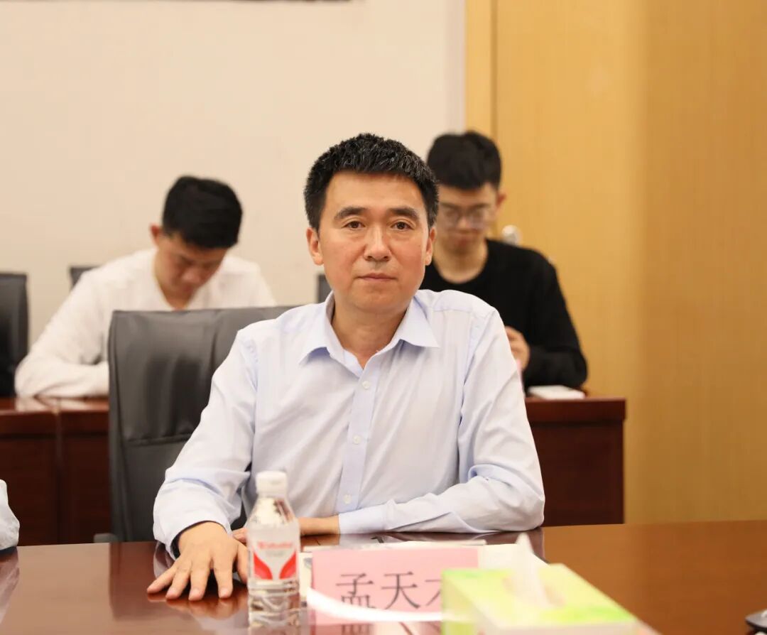 潼南巴川党总支书记兼初中部校长孟天才发言何礼兵常委结合我校的