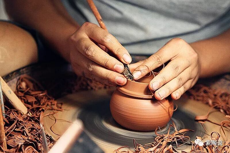 陈朝超 <wbr>|建水紫陶与宜兴紫砂究竟有什么区别? <wbr>(最全讲解)