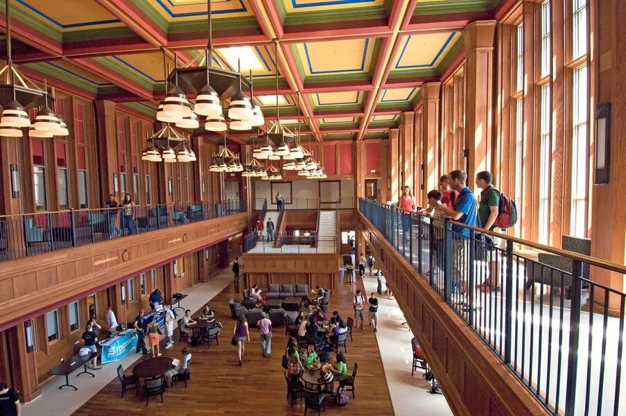 umich是美国哪所大学_美国大学是什么_美国大学都是私立吗