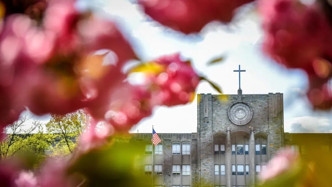 ����������U.S. News������9����ʽ��У��¼ȡ�ʵ͹���У��