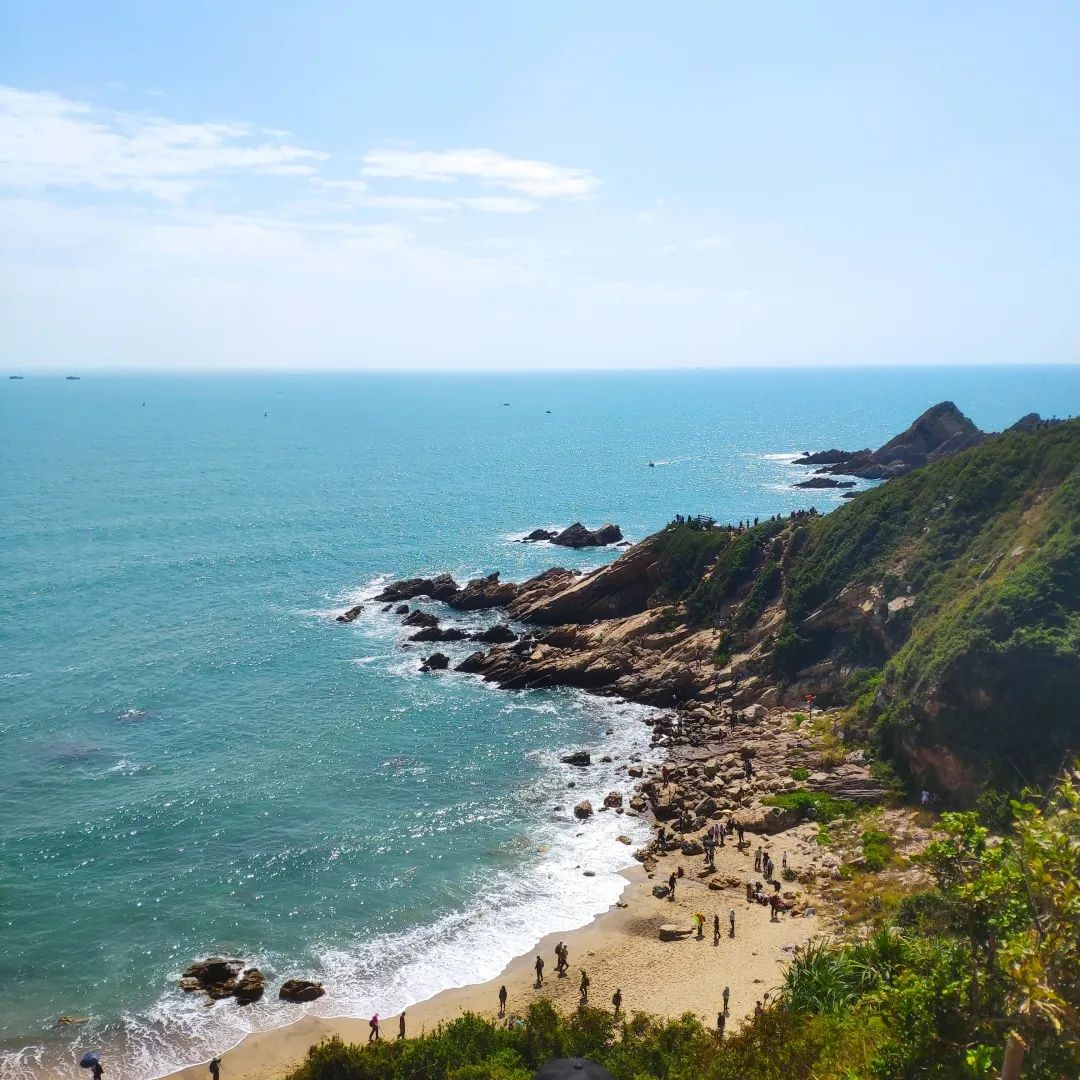 耳朵在碧海藍天下流淌著期待交接之間海與天東西衝十大經典海岸線之