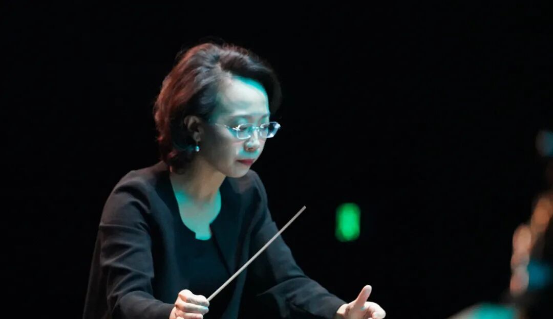 世界华人女指挥之声——陈冰