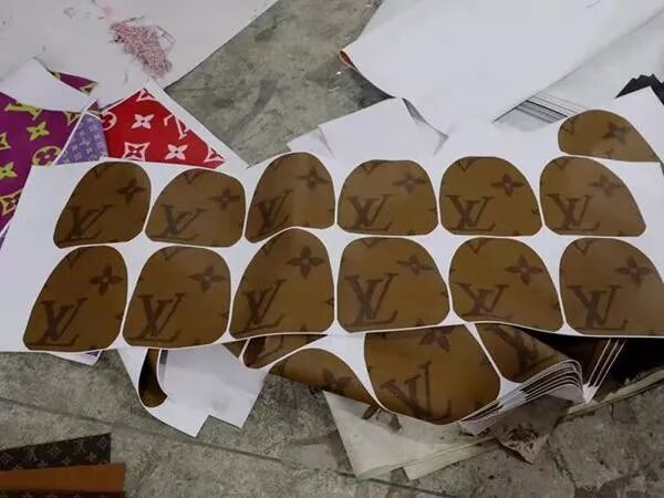 “我在迪拜专柜竟然买到了中国的作坊假货！”18亿山寨奢侈品跨国案被央视曝出！背后竟是...（组图） - 6