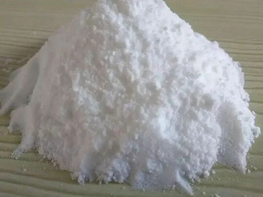 雪地上的风景 AI 生成的内容可能不正确。