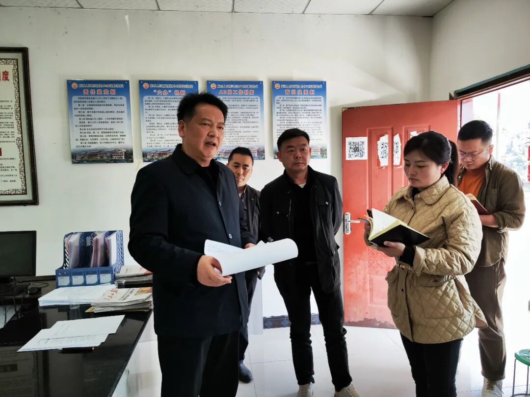 县委县政府主要领导督导检查森林防火工作