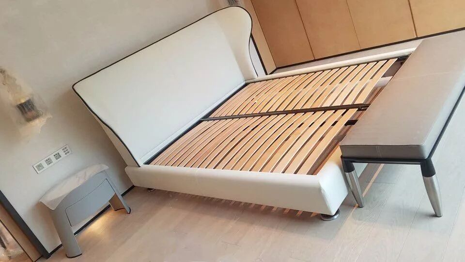 Giorgetti bed