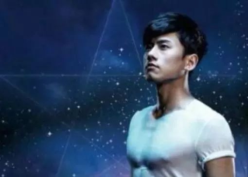几首非常好听的歌曲，虽然是伤感的歌曲，但是很多人会忍不住去听