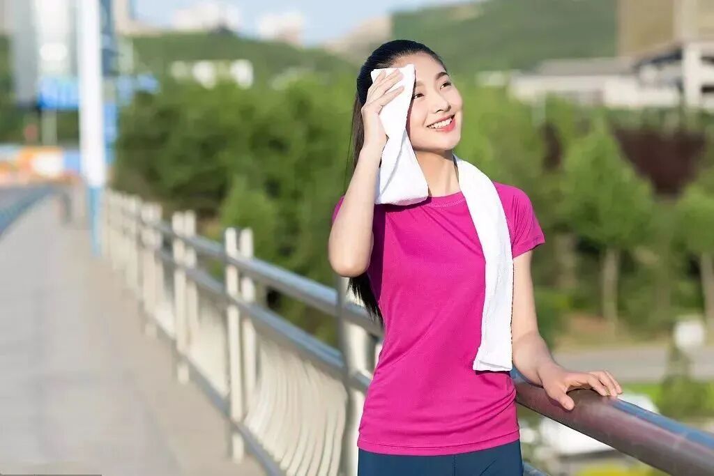 經常出汗的人，最終會這樣（建議永久收藏） 健康 第2張