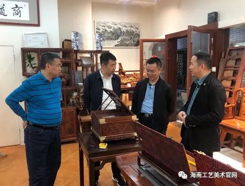 海南省人力资源开发局调研海南工艺美术行业人才发展情况(图2) 海南省人力资源开发局调研海南工艺美术行业人才发展情况(图2)