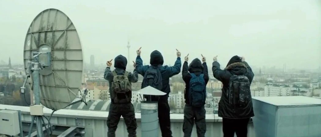 越对当下无力，就越渴望“道理”的救赎