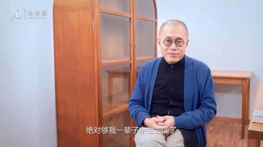 保持微笑的英文_英文保持微笑怎么说_保持微笑的简短句子英文