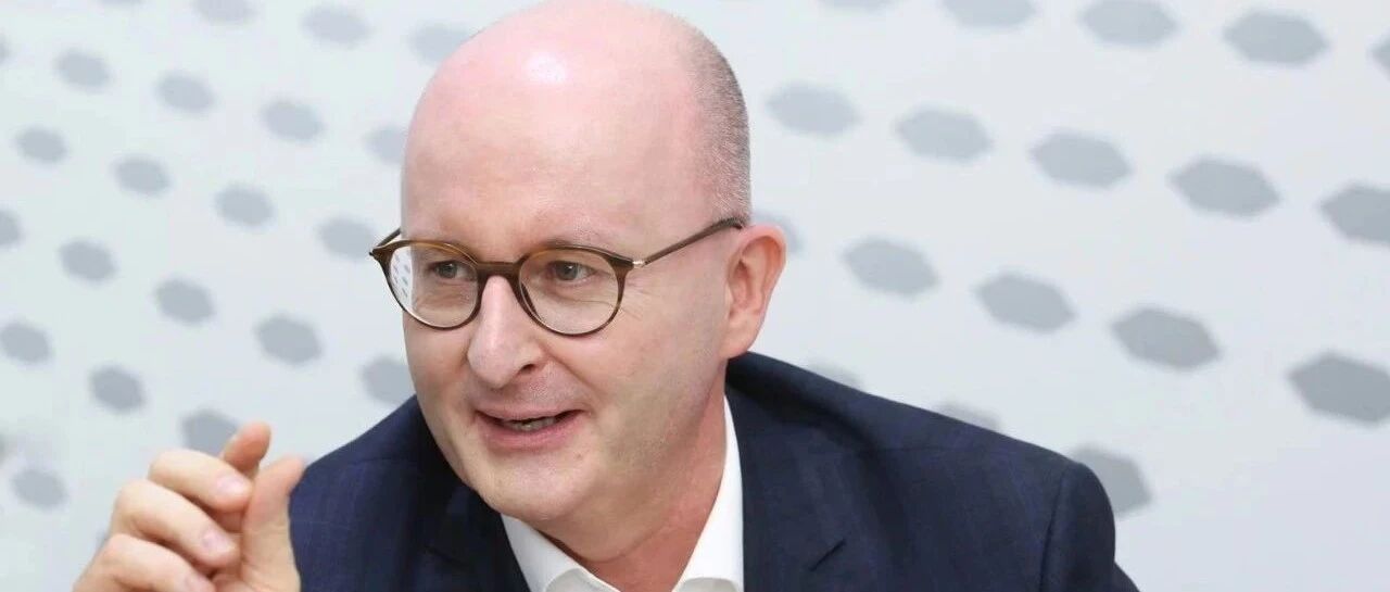 对话奔驰：强化长板，迎接变革与竞争