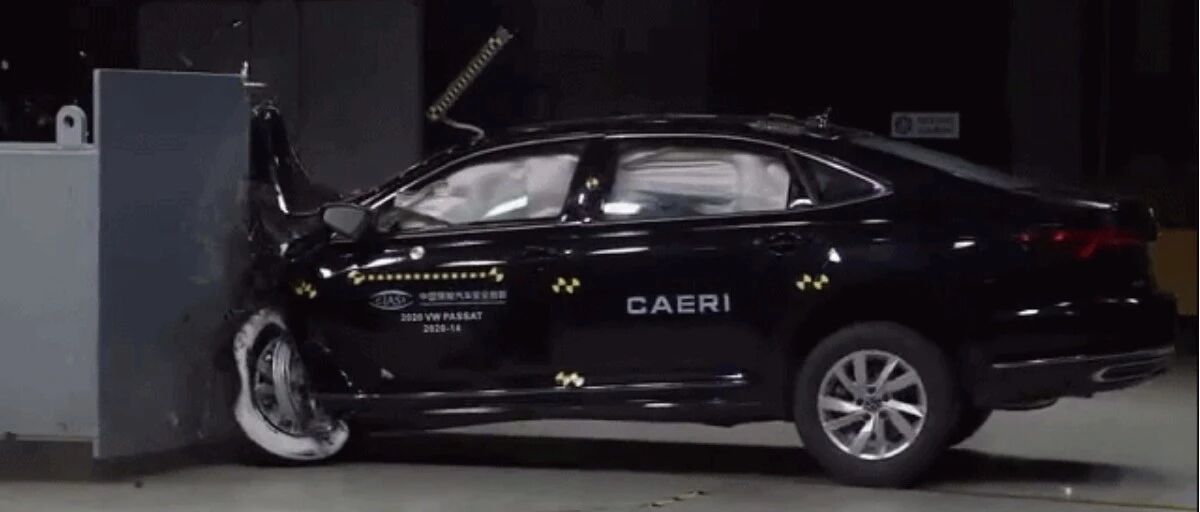 帕萨特A柱硬了，海外凉了