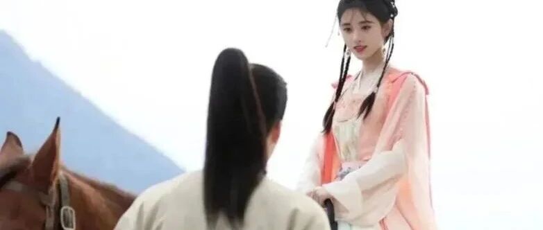 鞠婧祎古装剧用假马充数，网友：这么敷衍？