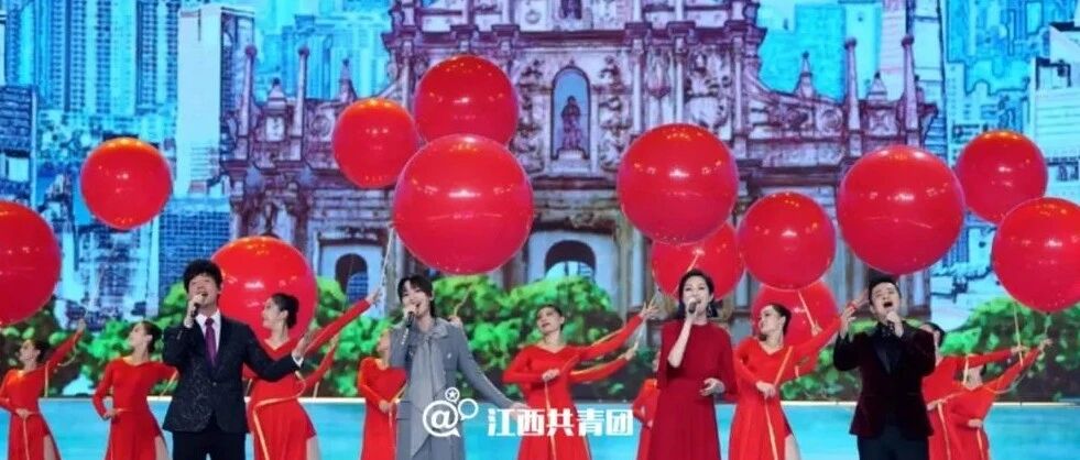 欧阳娜娜发文祝福祖国，绿媒果然……