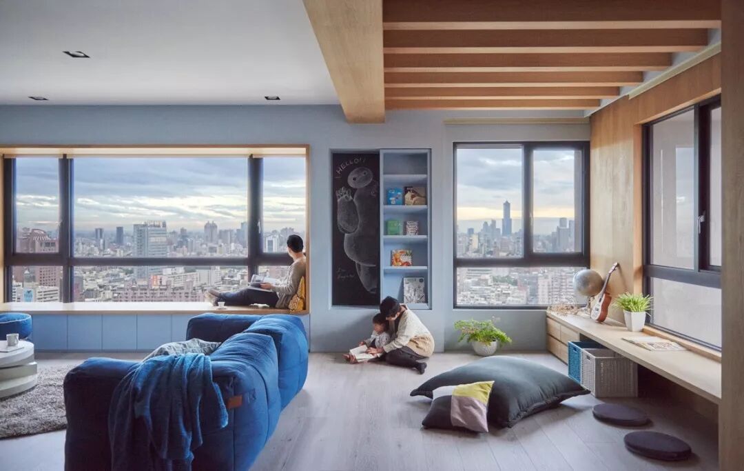 没有阳台的客厅应该怎么设.jpg