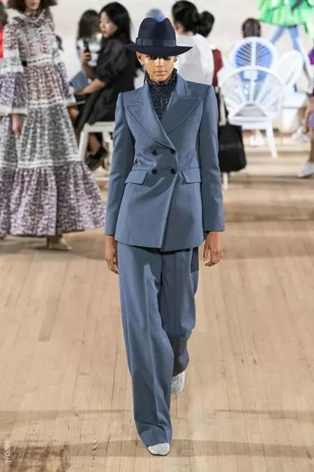 2020春夏最美10大流行色彩,我被第3个圈粉啦!(图28)