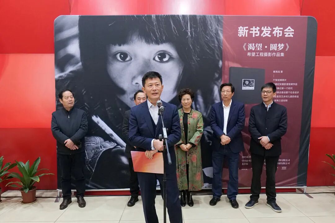 黑白攝影畫冊印刷_上海畫冊印刷_畫冊印刷報價