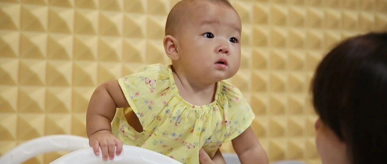 掌握站立技能的宝宝“危险系数大”，家长更要做好安全工作