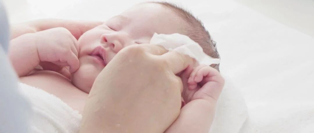 新生儿患了“脐疝”怎么办？分2种情况，这种情况需立即就医！