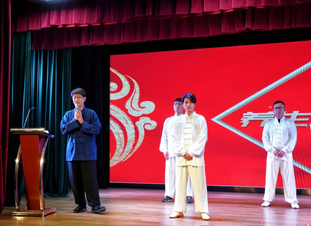 上海慈爱公益基金会2019年优秀志愿者表彰与培训活动圆满举行 上海慈爱公益基金会2019年优秀志愿者表彰与培训活动圆满举行
