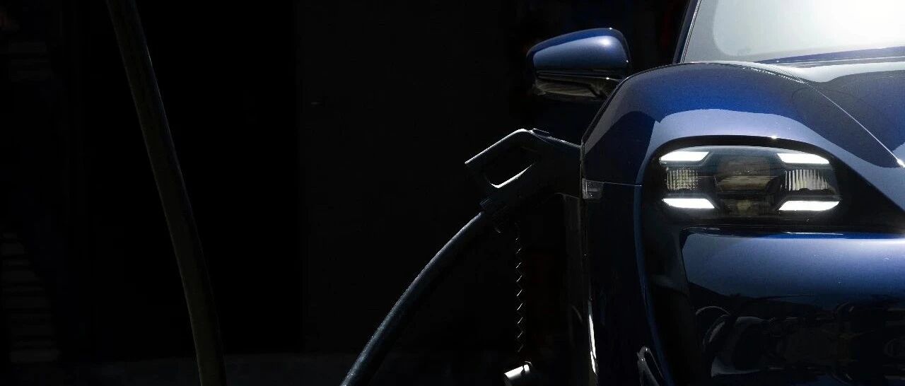 仕驾丨醉美凤城，驭见保时捷Taycan的纯电未来