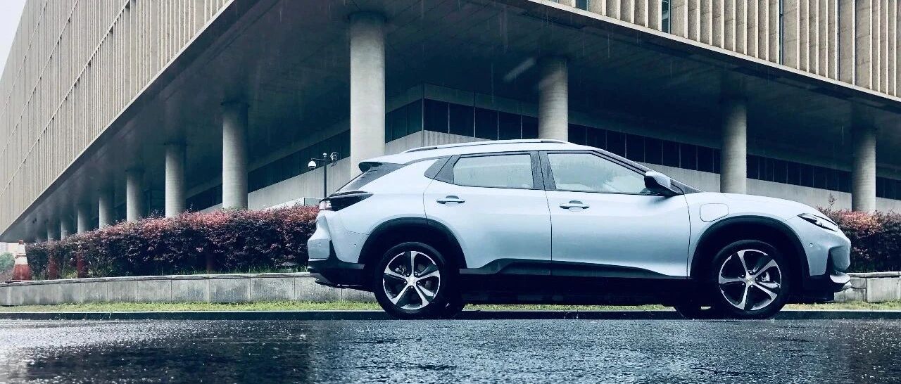 Experience丨安静地拐过每一个的街角，畅巡城市之间