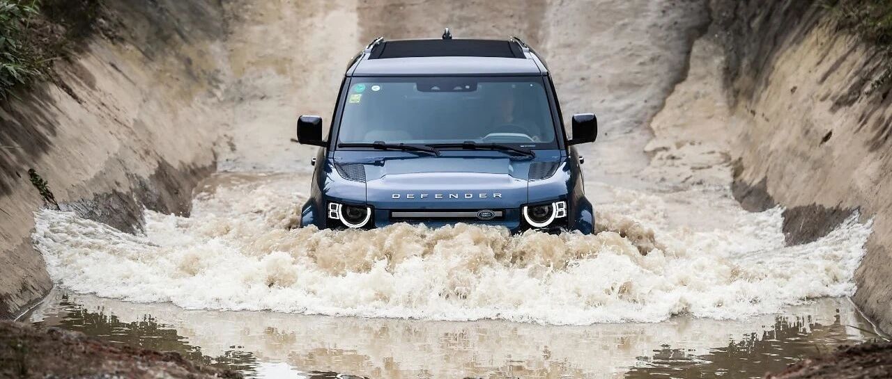 Experience丨玩乐与信仰，成就路虎卫士90的不朽