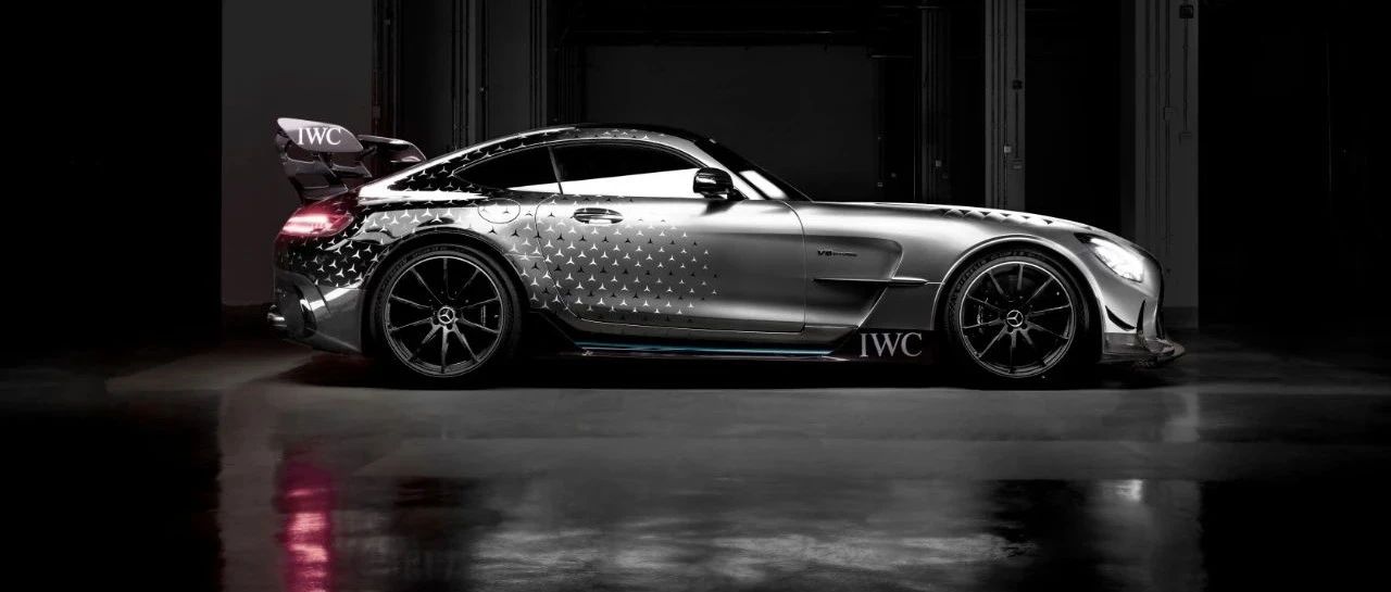 Experience丨披上黑色外衣的AMG，再刷量产车最快圈速纪录