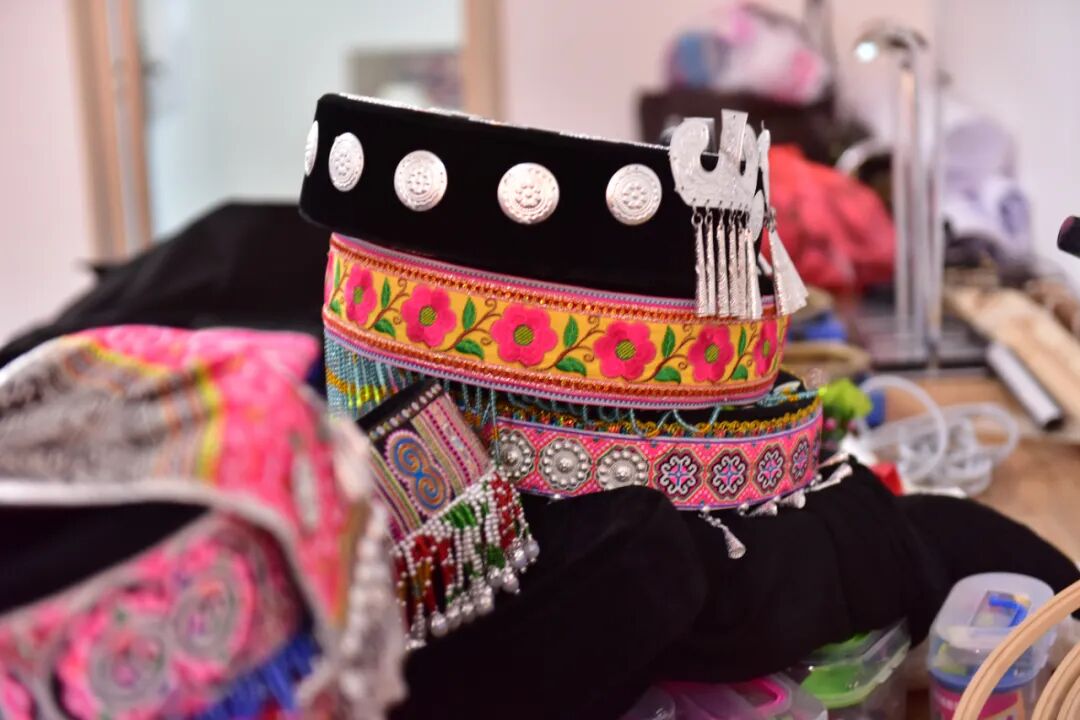 听云南 | 屏边苗族刺绣 穿在身上的无字史书_文旅头条