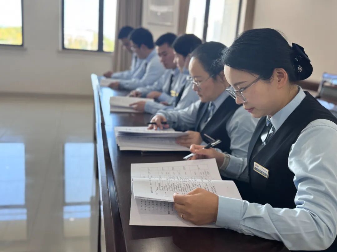 转发 | 特发政务黄梅项目打造政务服务“百科全书”， 全面提升服务效能与团队素养