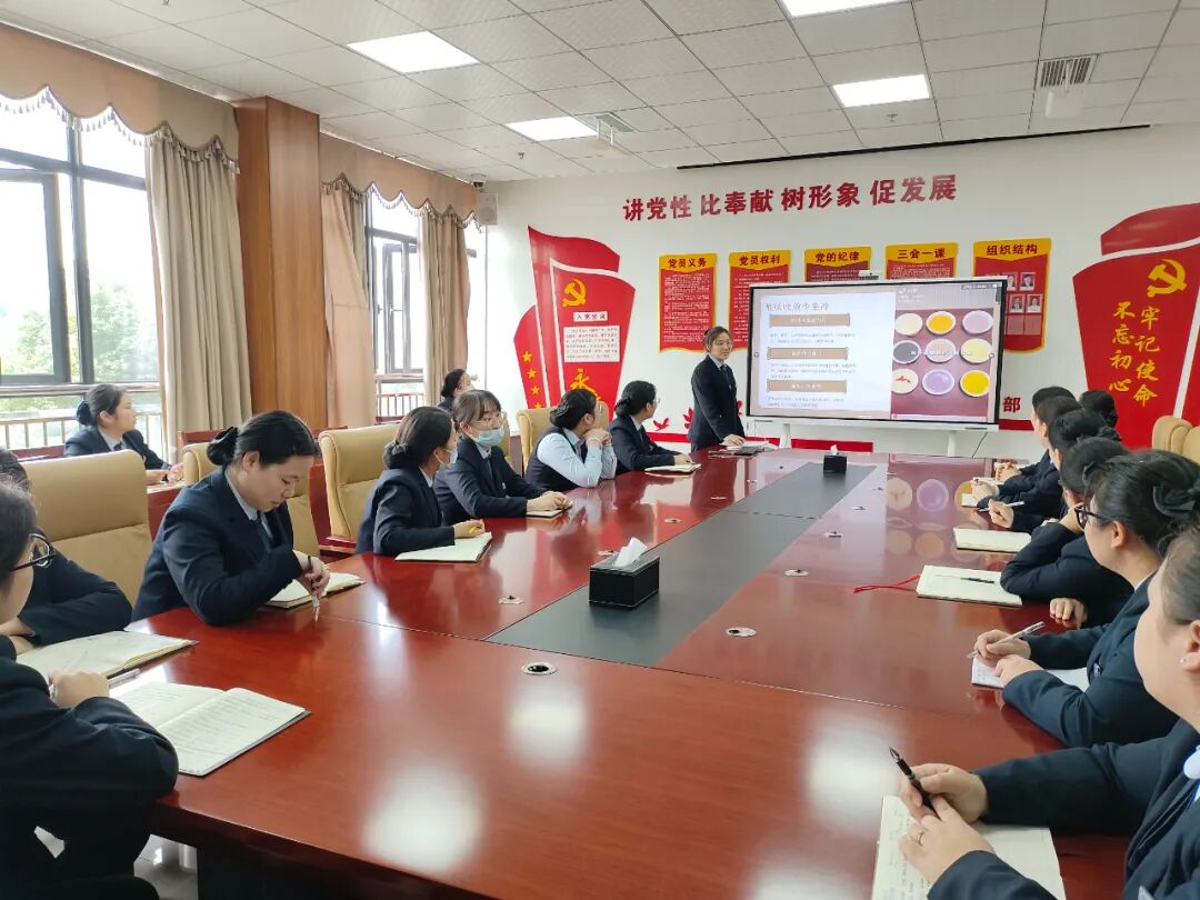 转发 | 湖北日报关注！特发政务鄂州华容项目妇委会开展重阳节系列活动