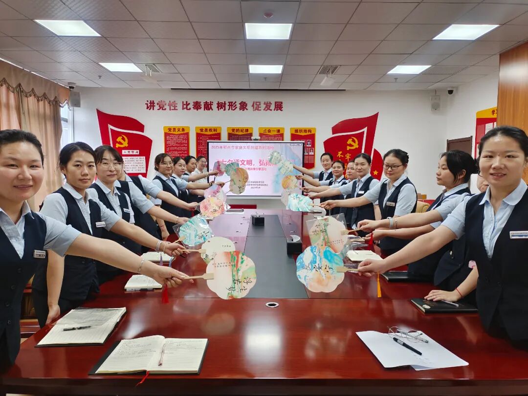 转发 | 特发政务助鄂州华容区强化政务服务“文化自信”，获湖北日报报道