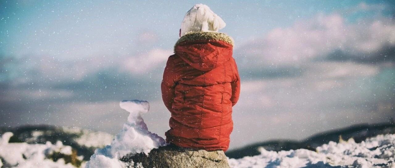 今日再迎冷空气！北风劲吹，气温下滑，羽绒服裹紧了！