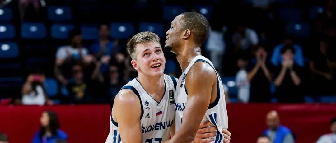 该死！又一个球员跟腱断裂，而且还是完全断裂，他曾隔扣姚明！