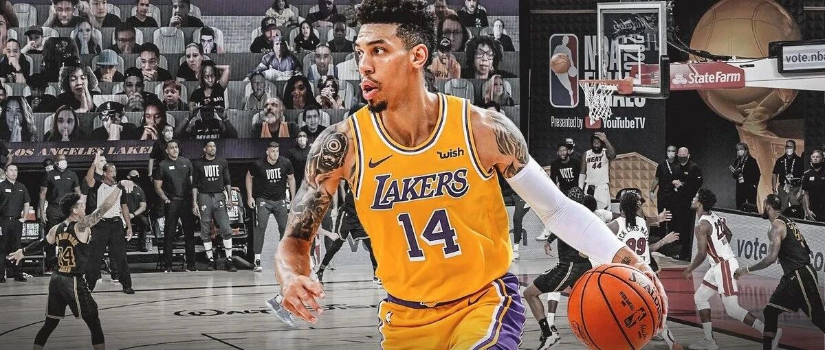 拒绝道歉！湖人三冠王硬了，该道歉的是他们！