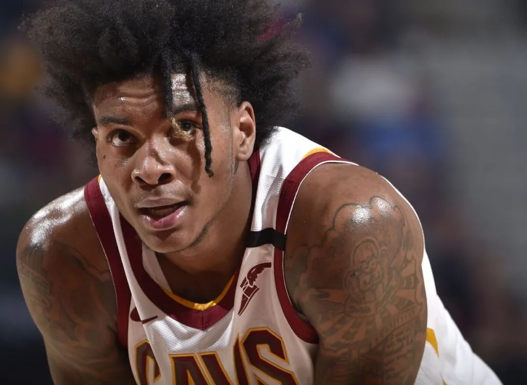 毒瘤！轻生！持枪！大闹更衣室！他还想不想在NBA混了…